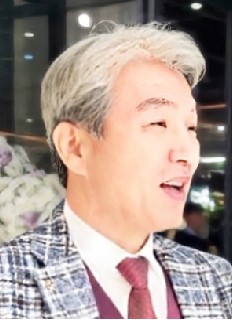 우석균